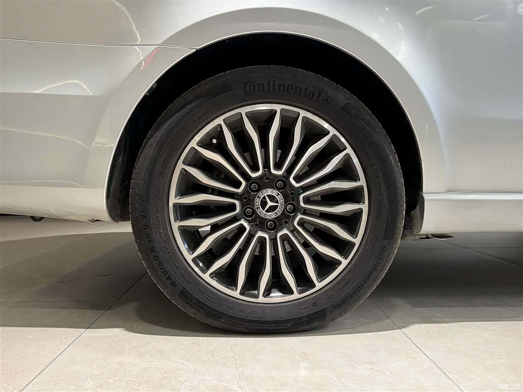 Mercedes-Benz V-Class, 2020 19