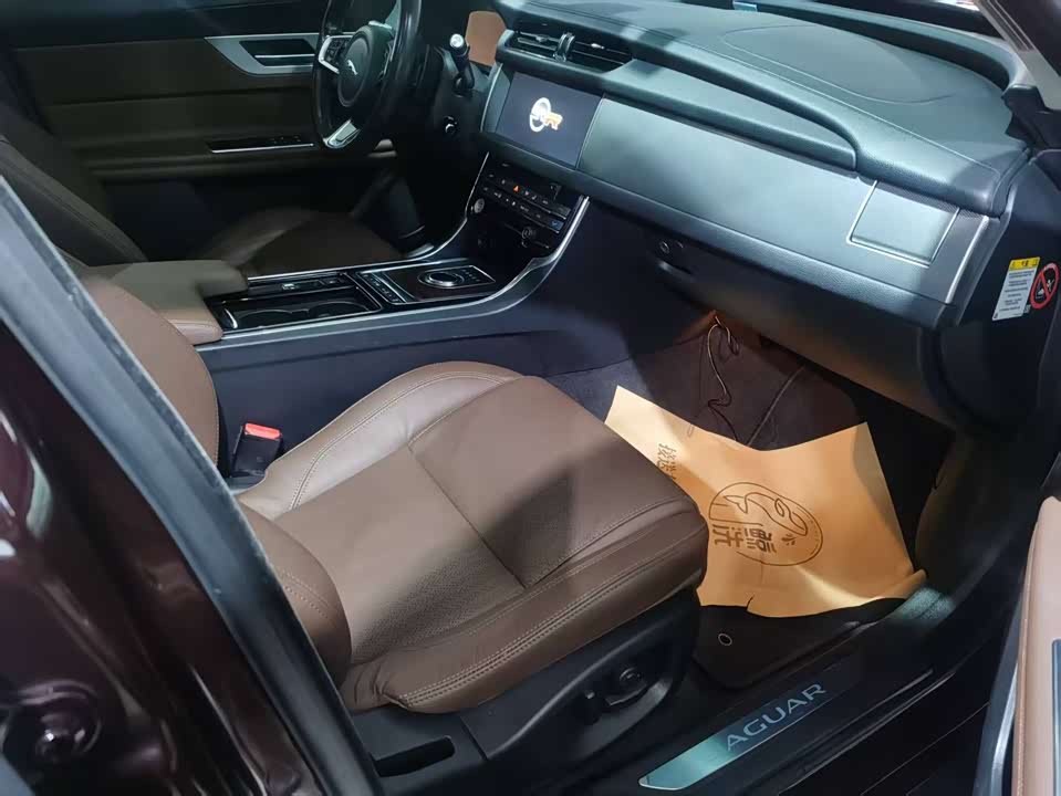 Jaguar XFL Jaguar XFL