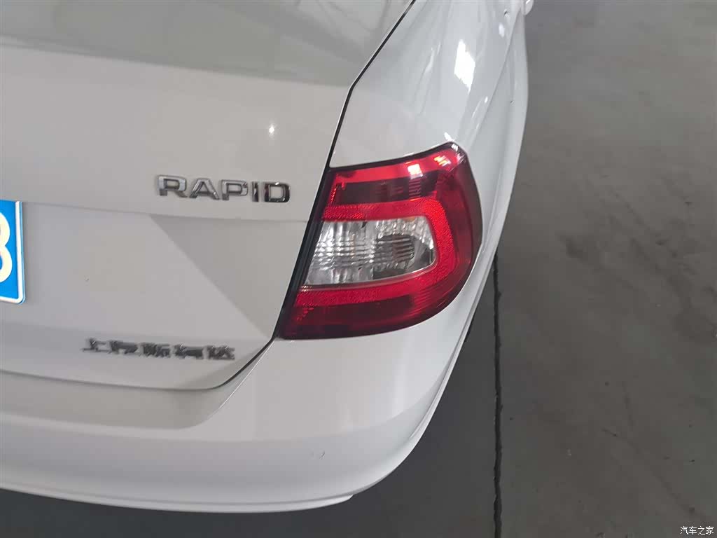 Skoda Rapid, 2017 8