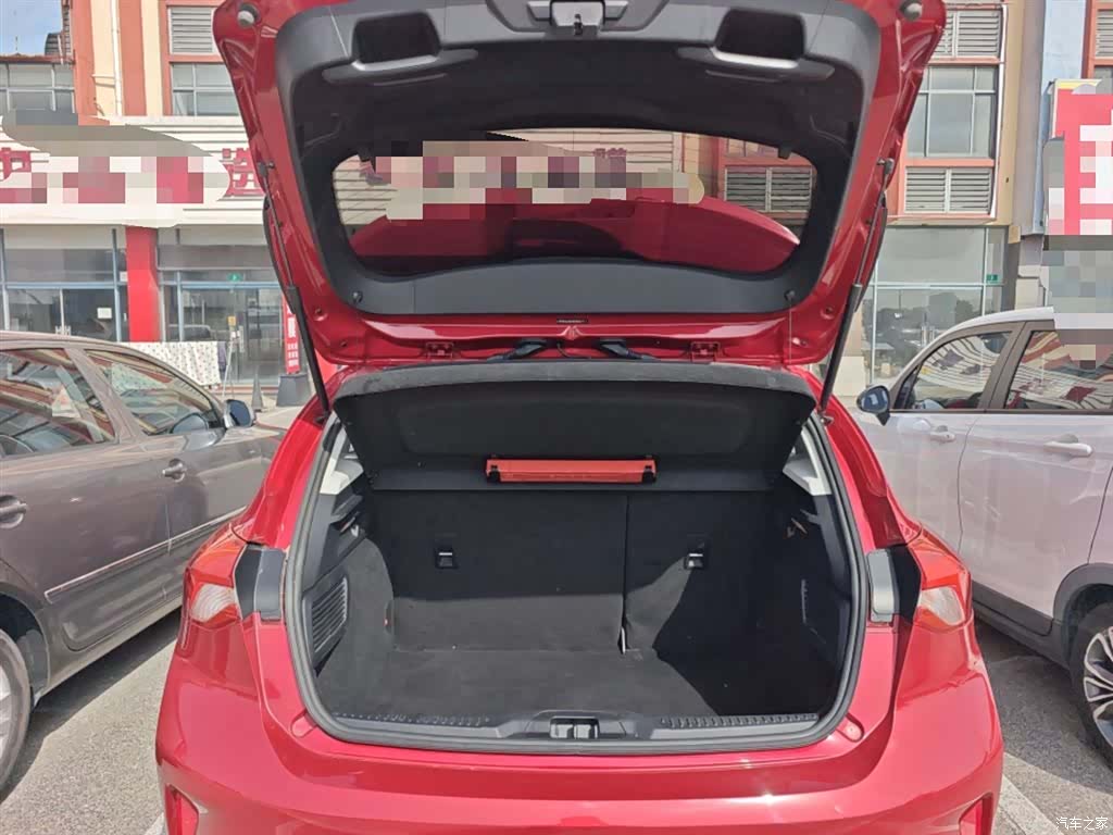 Ford Focus, 2020 19