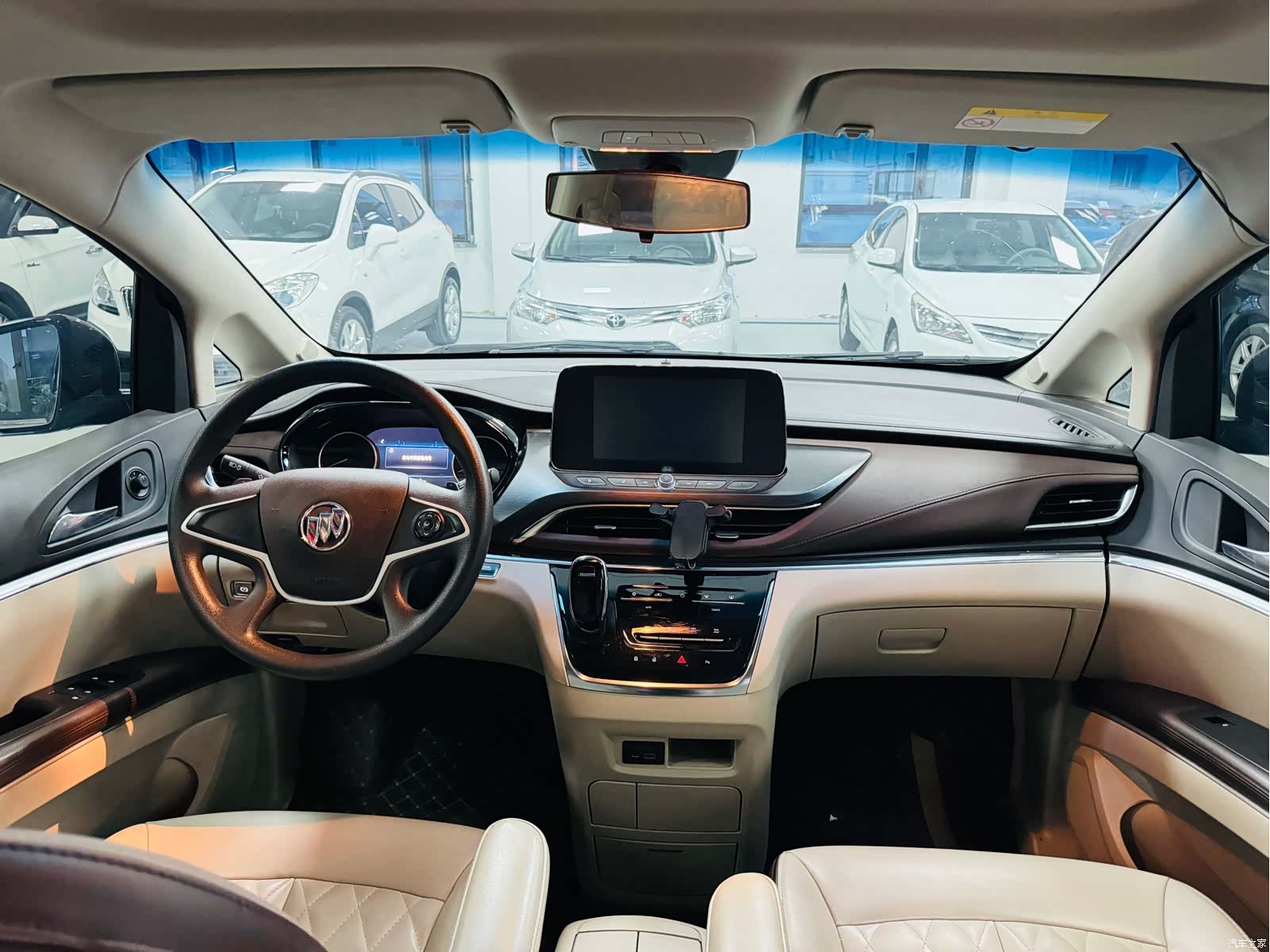 Buick GL8, 2023 6