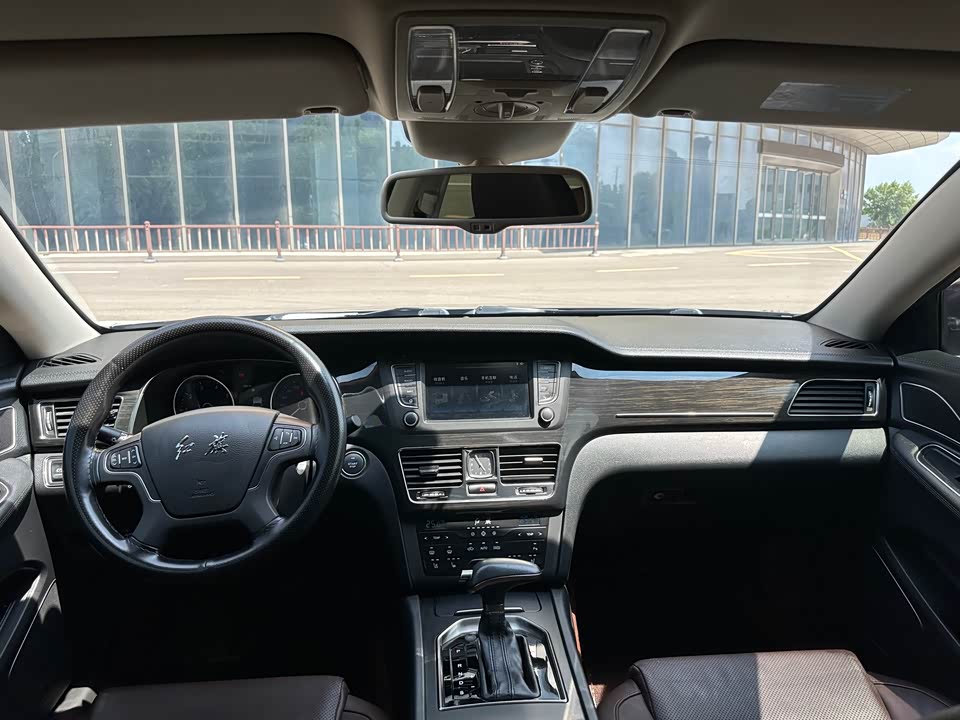 Hongqi H7
