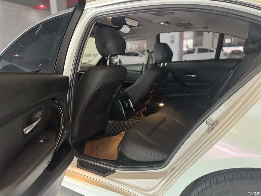 BMW 3 Series, 2018 10