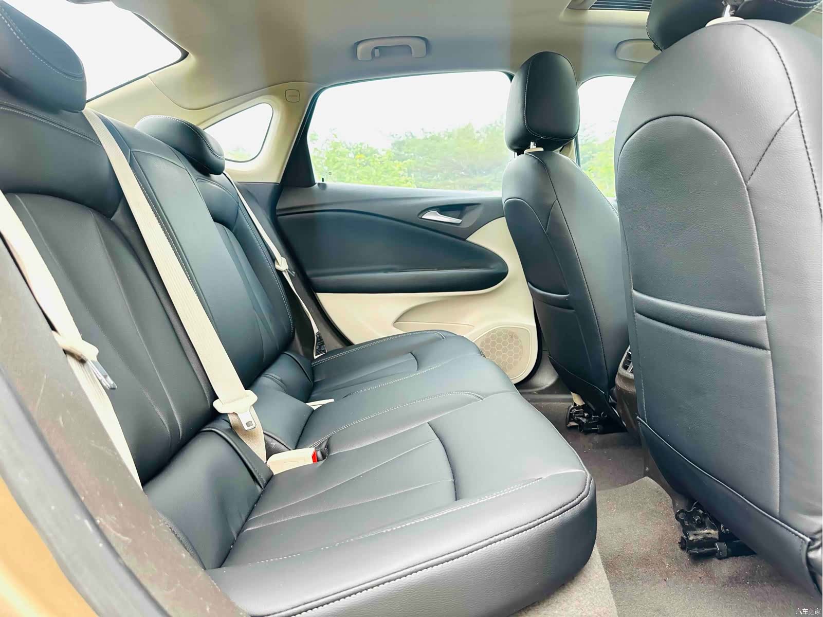 Buick Verano, 2016 12
