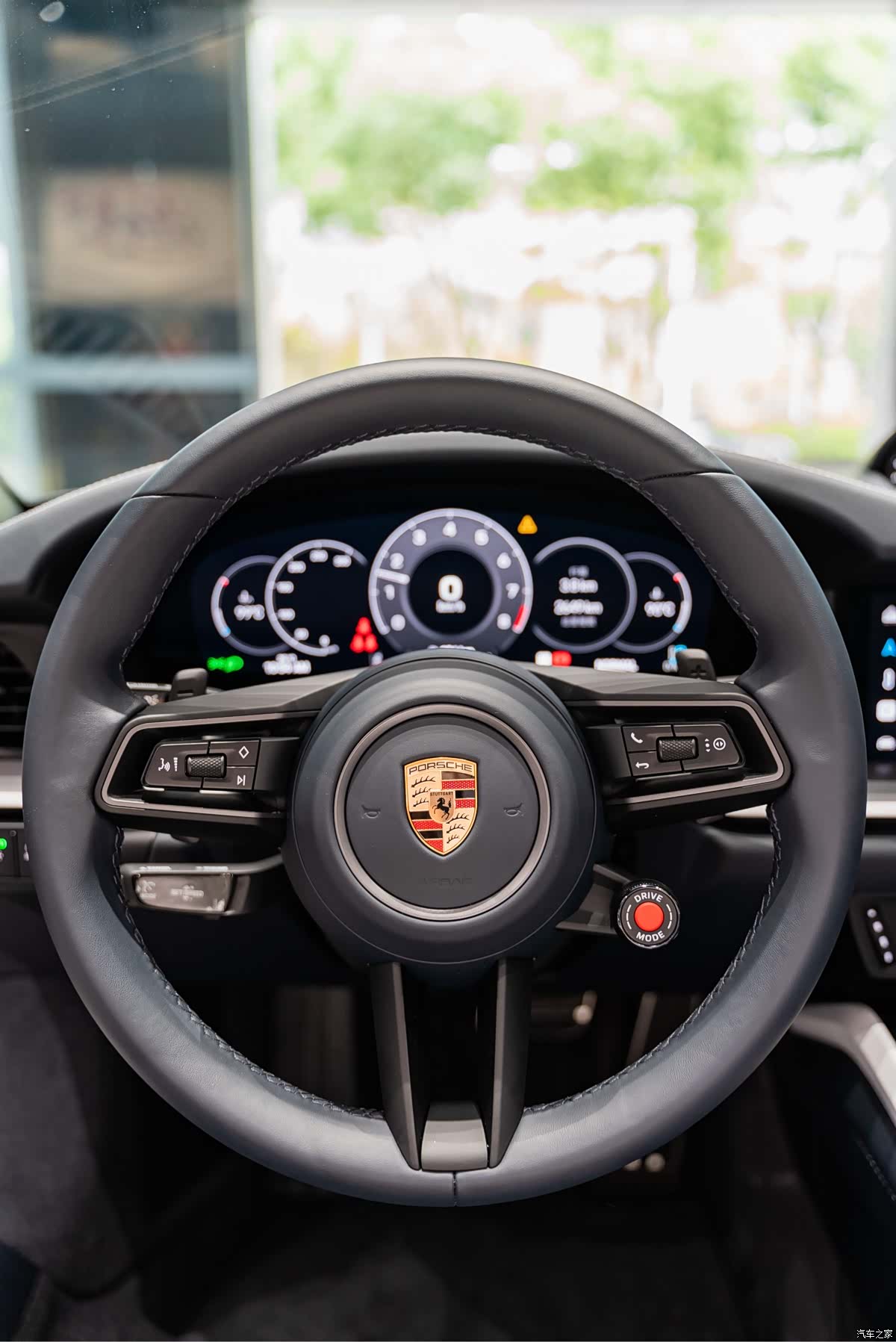 Porsche 911, 2025 24