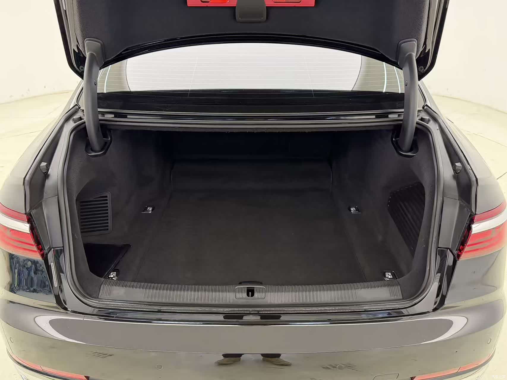 Audi A8L, 2021 33