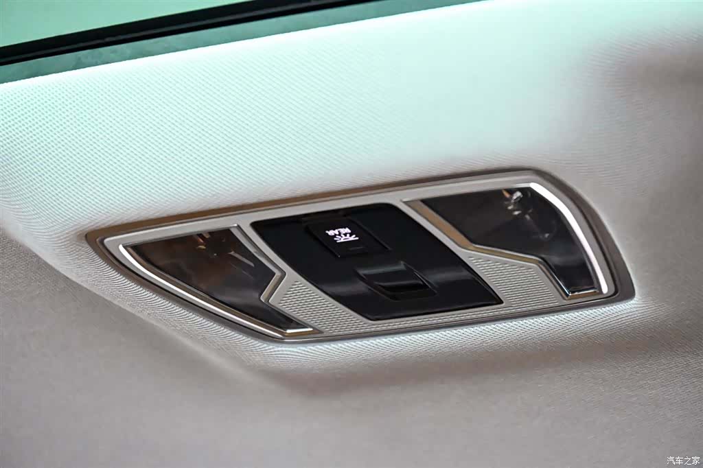 Audi A8L, 2024 33