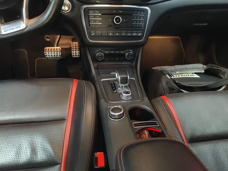 Mercedes-Benz GLA AMG