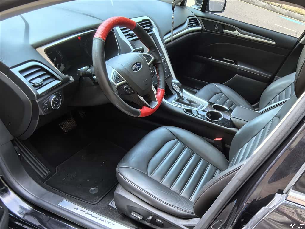 Ford Mondeo, 2015 12