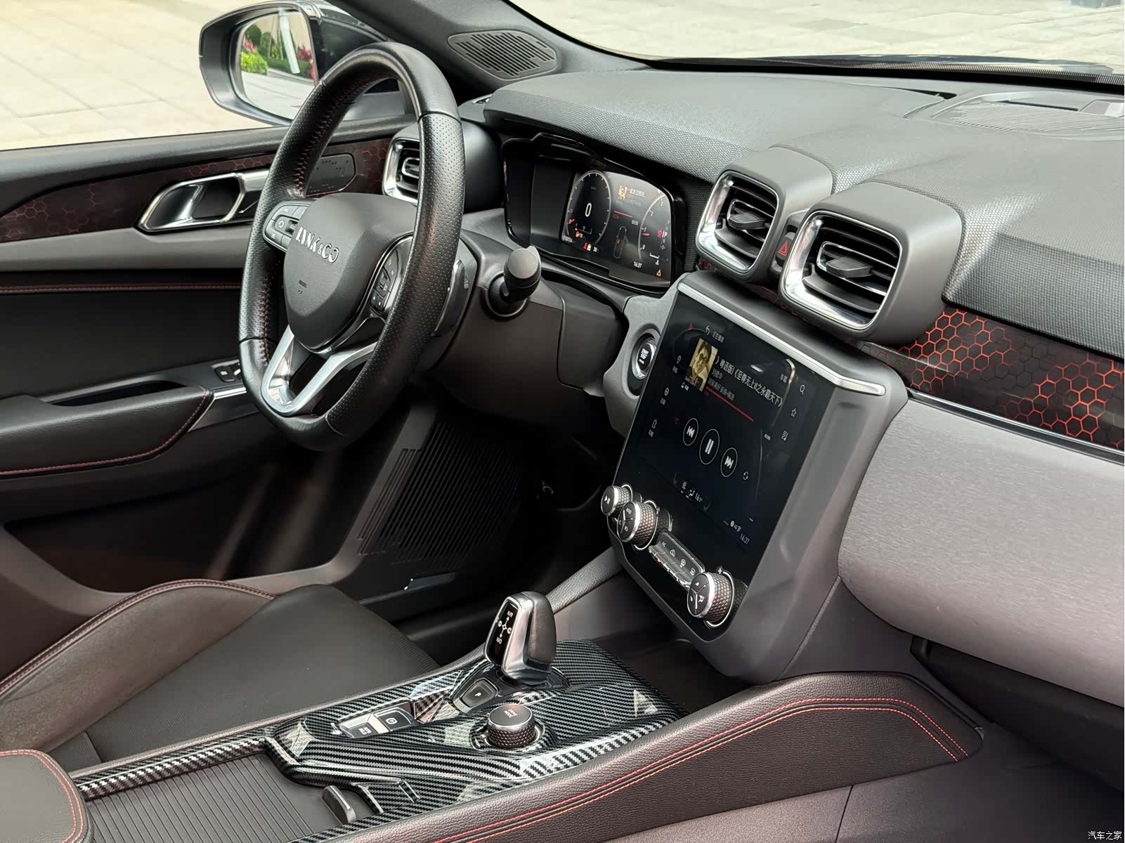 Lynk & Co 01, 2019 15