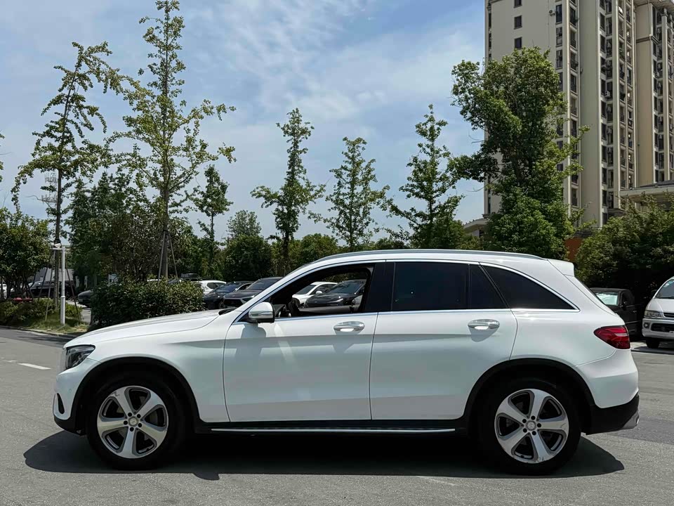 Mercedes-Benz GLC Mercedes-Benz GLC
