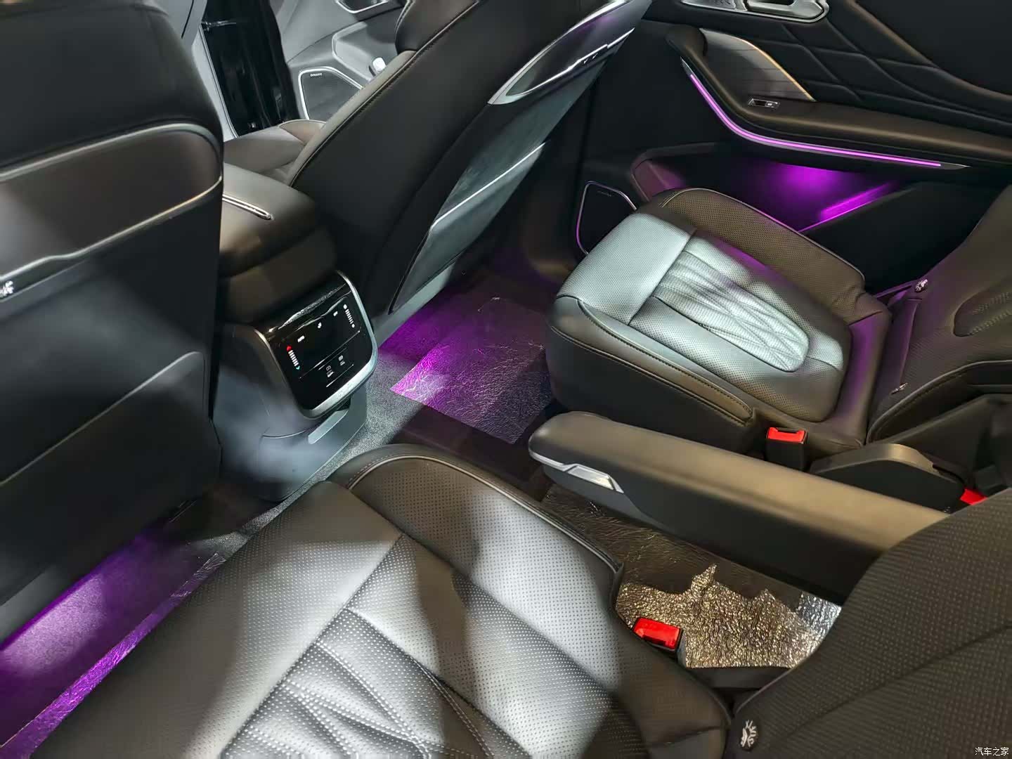 Hongqi HS7, 2024 14