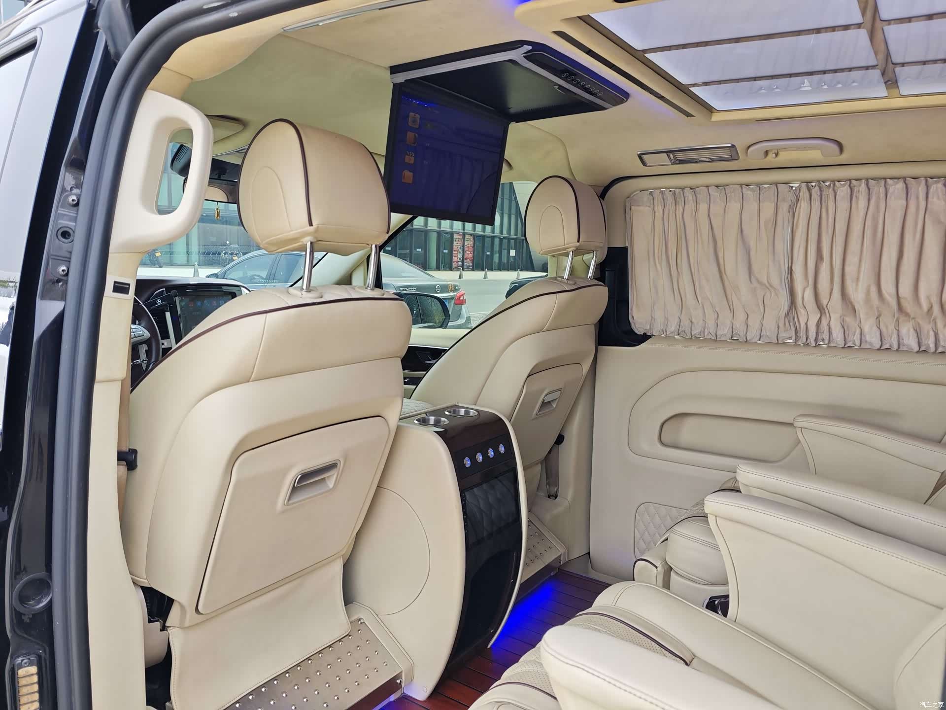 Mercedes-Benz VI, 2019 14