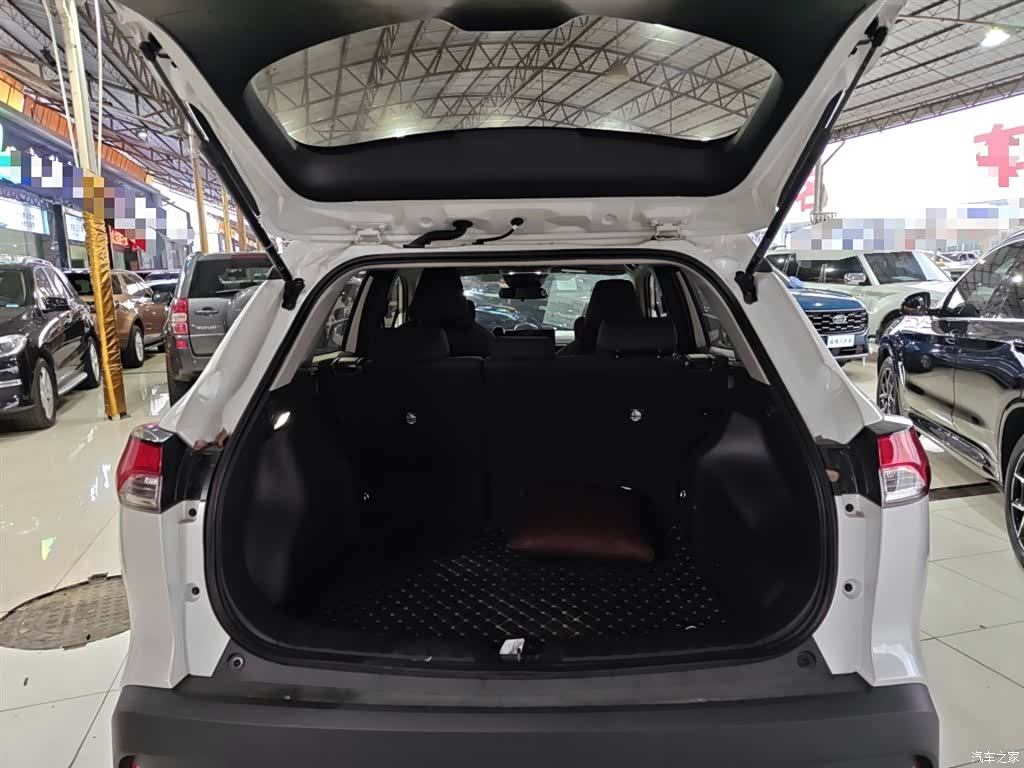 Toyota Frontlander, 2024 19