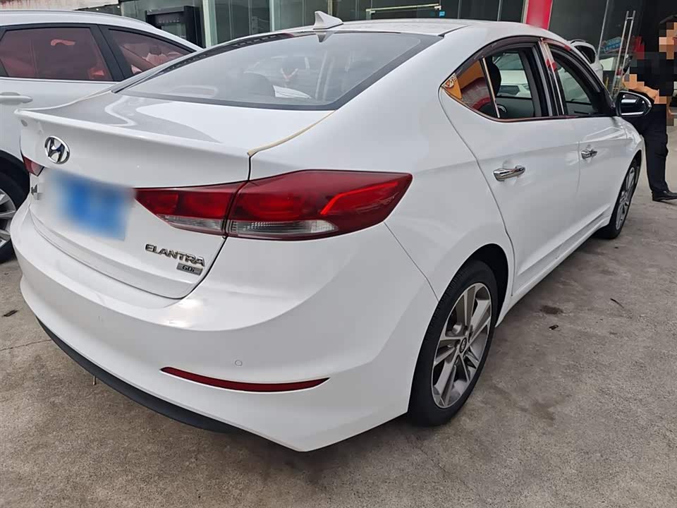 Hyundai Lead