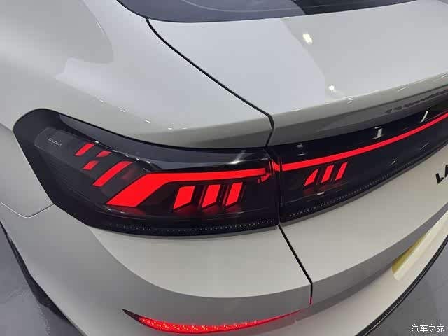 Volkswagen Lamando, 2024 10