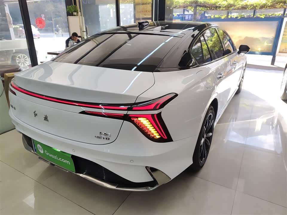Hongqi H6