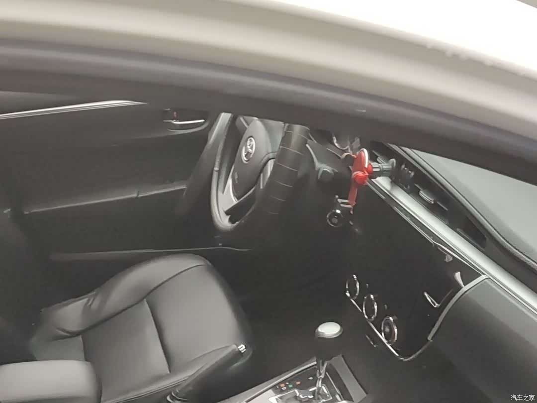 Toyota Corolla, 2015 12