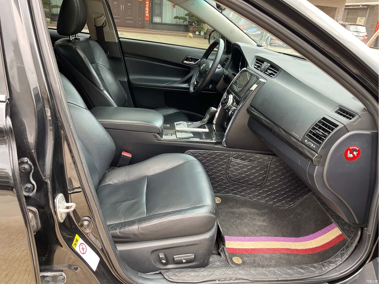Toyota 2.5V, 2013 12