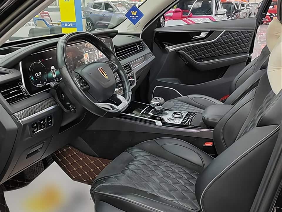 Hongqi HS5