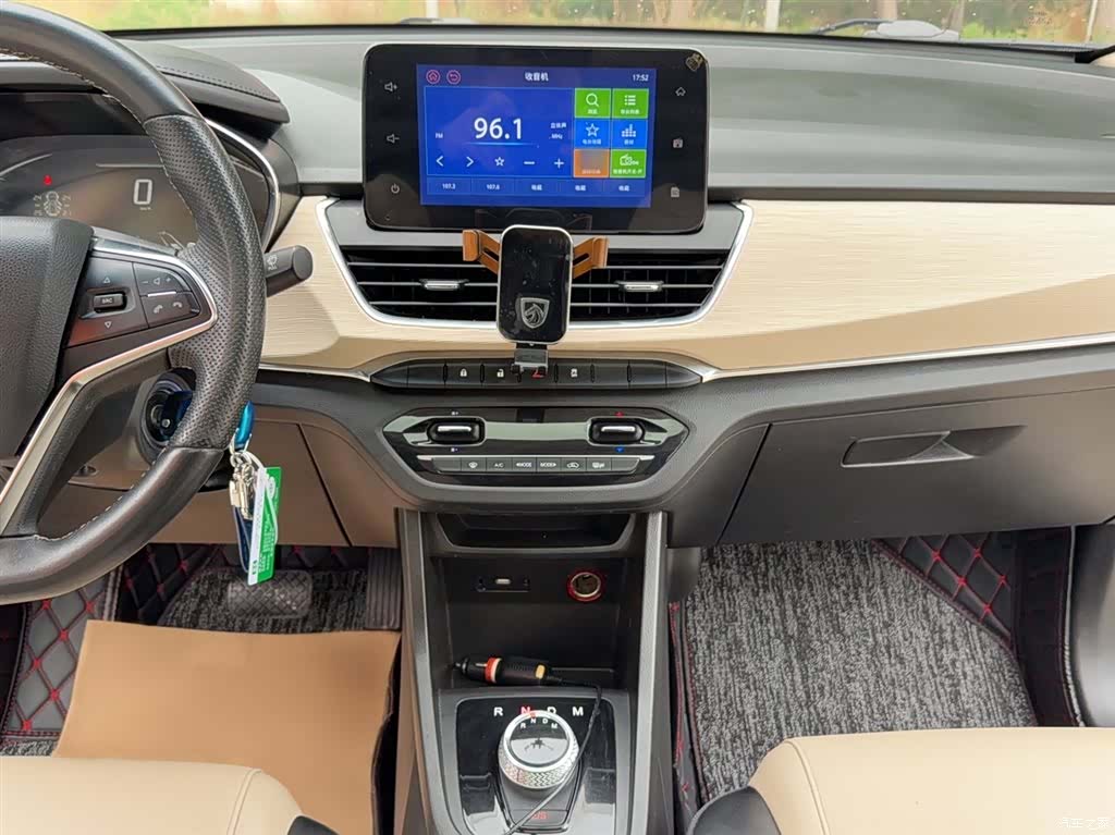Wuling 360, 2019 6