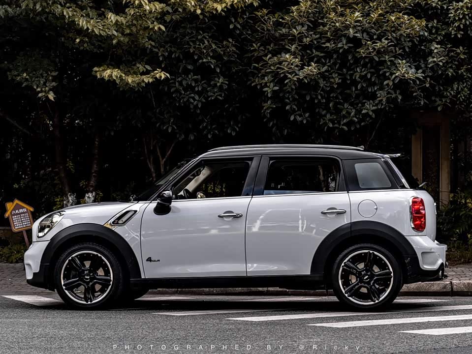 MINI COUNTRYMAN MINI COUNTRYMAN