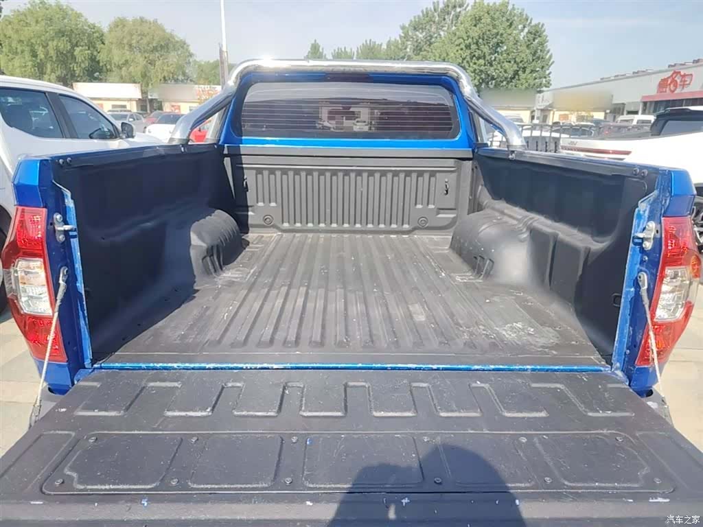 Maxus T70, 2023 19