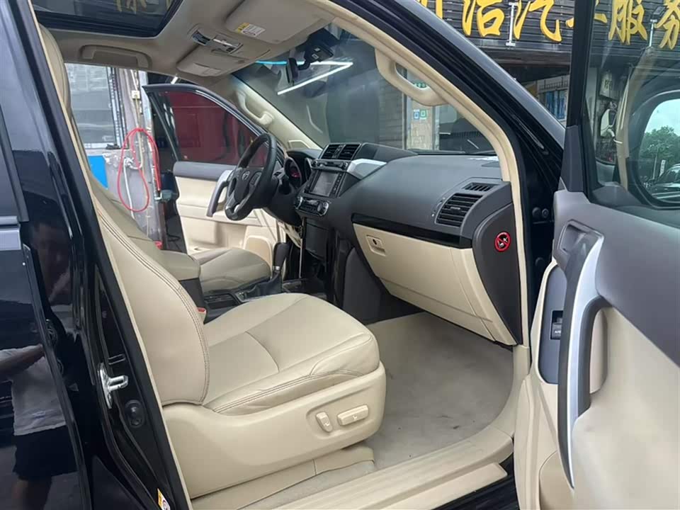Toyota Prado