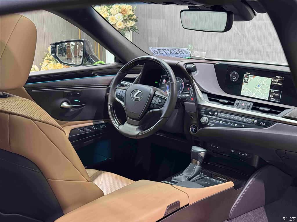 Lexus ES, 2021 10