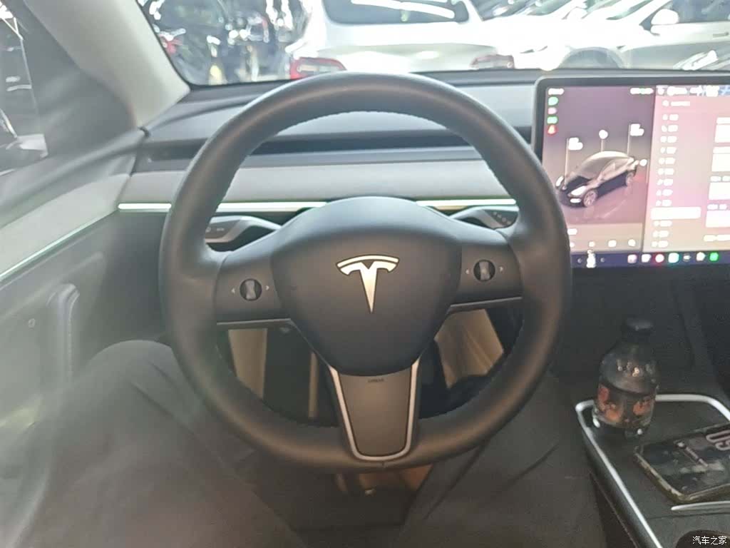 Tesla Model Y, 2023 11
