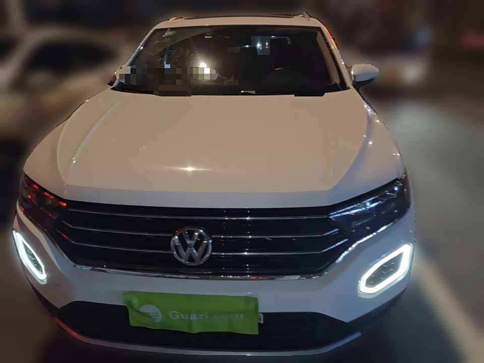 Volkswagen T-ROC exploring Songs