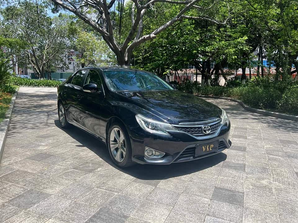 Toyota Reiz