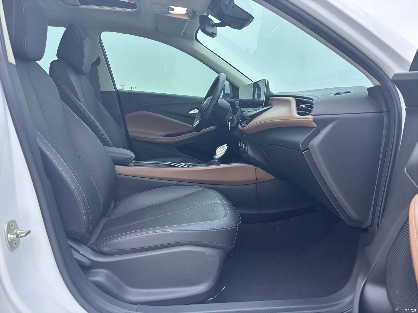 Buick Verano, 2022 12