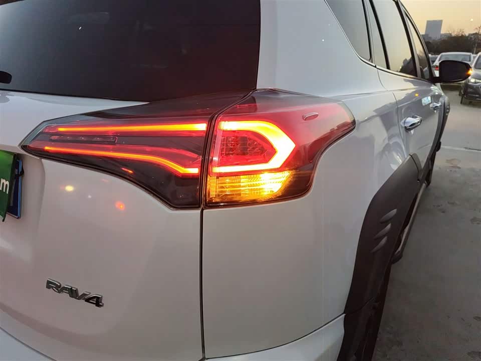 Toyota RAV4 Rongfang