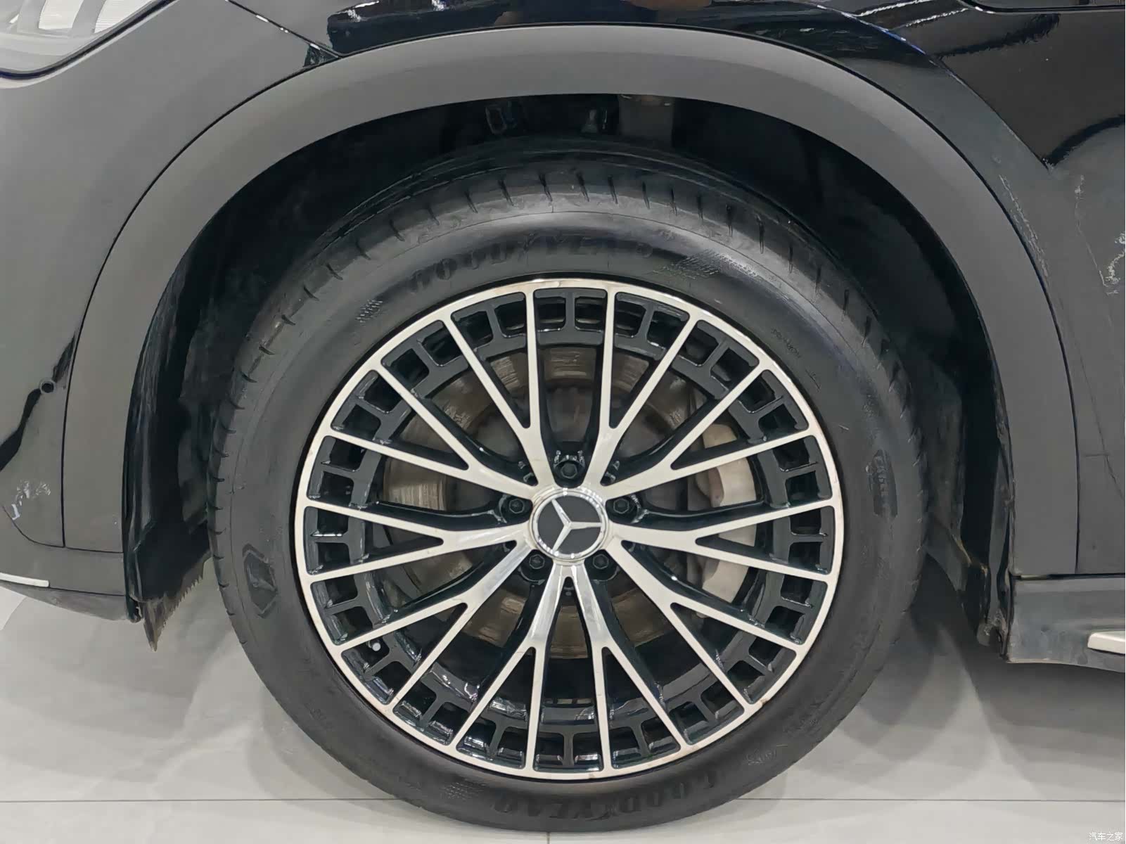 Mercedes-Benz EQE, 2024 8