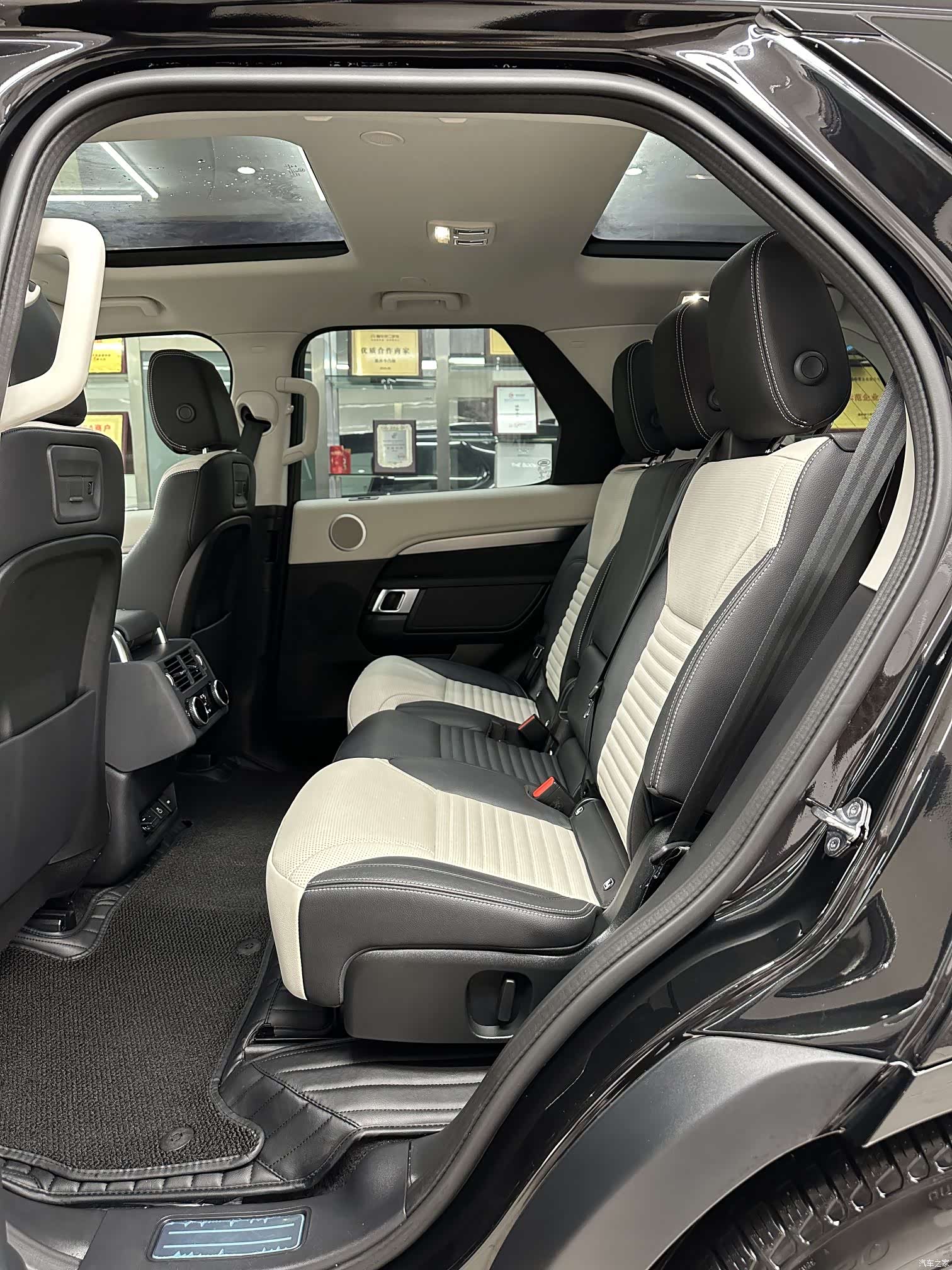 Land Rover Discovery, 2022 12