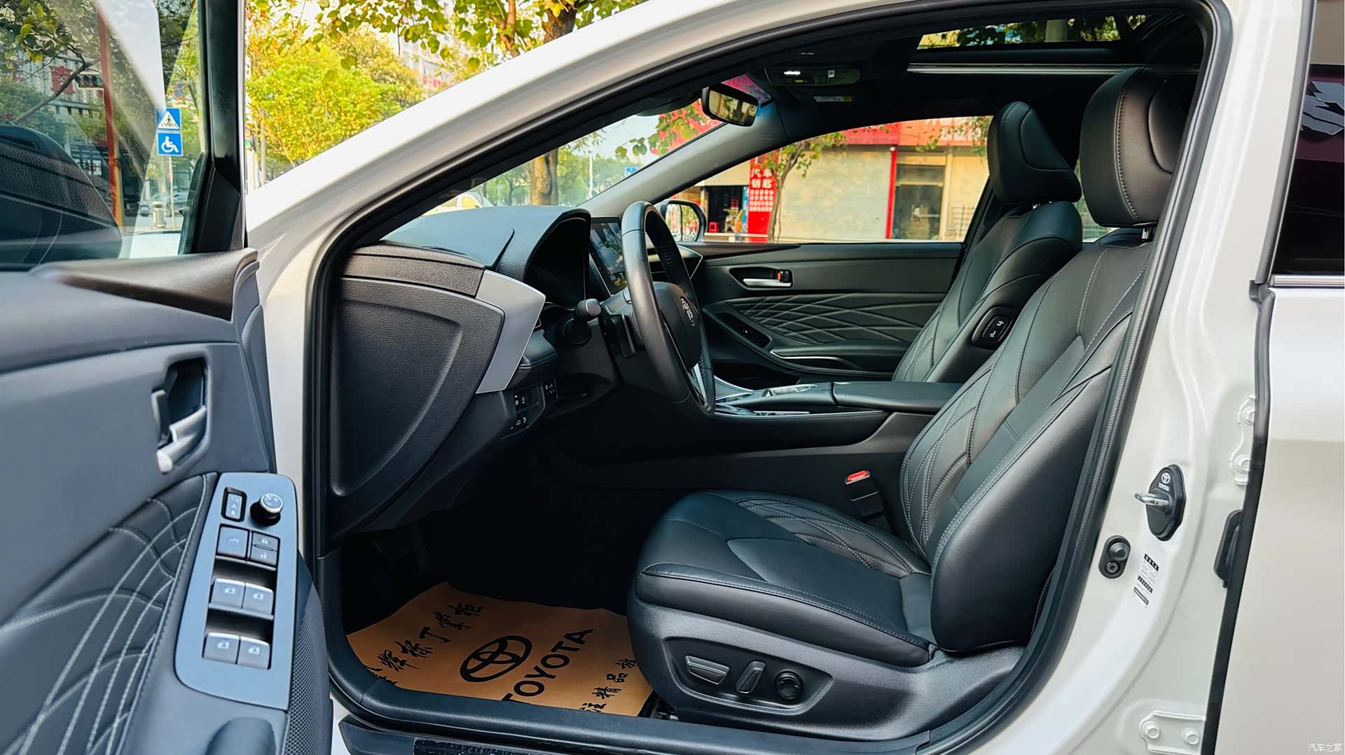 Toyota Avalon, 2023 12