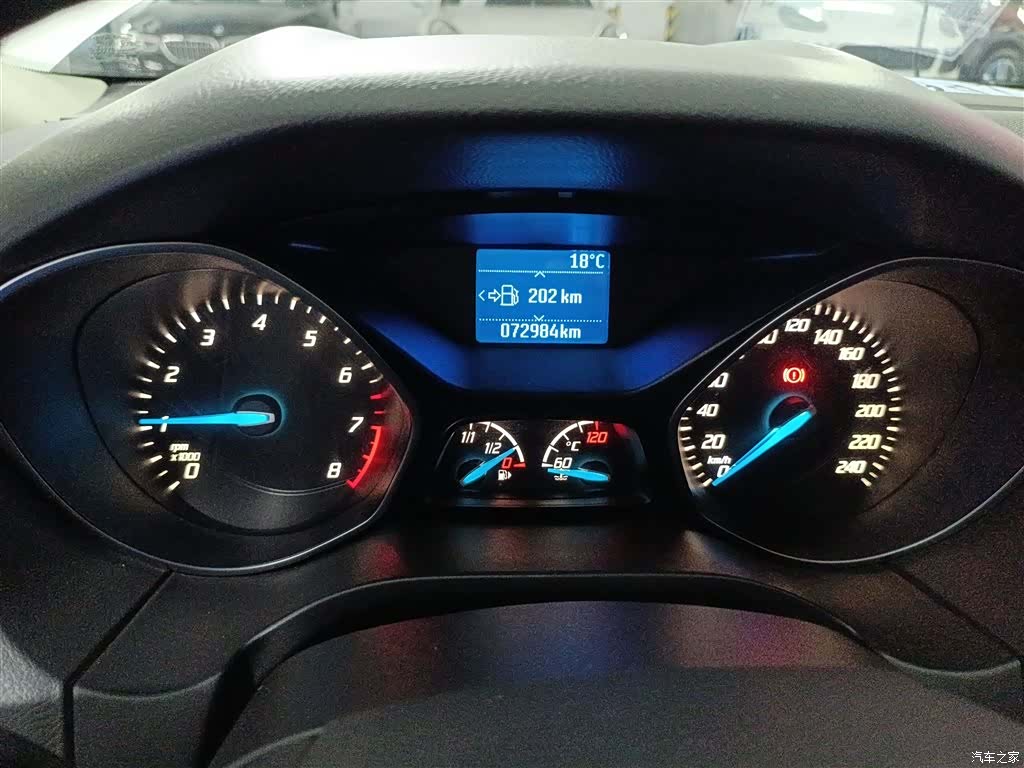 Ford Focus, 2014 8