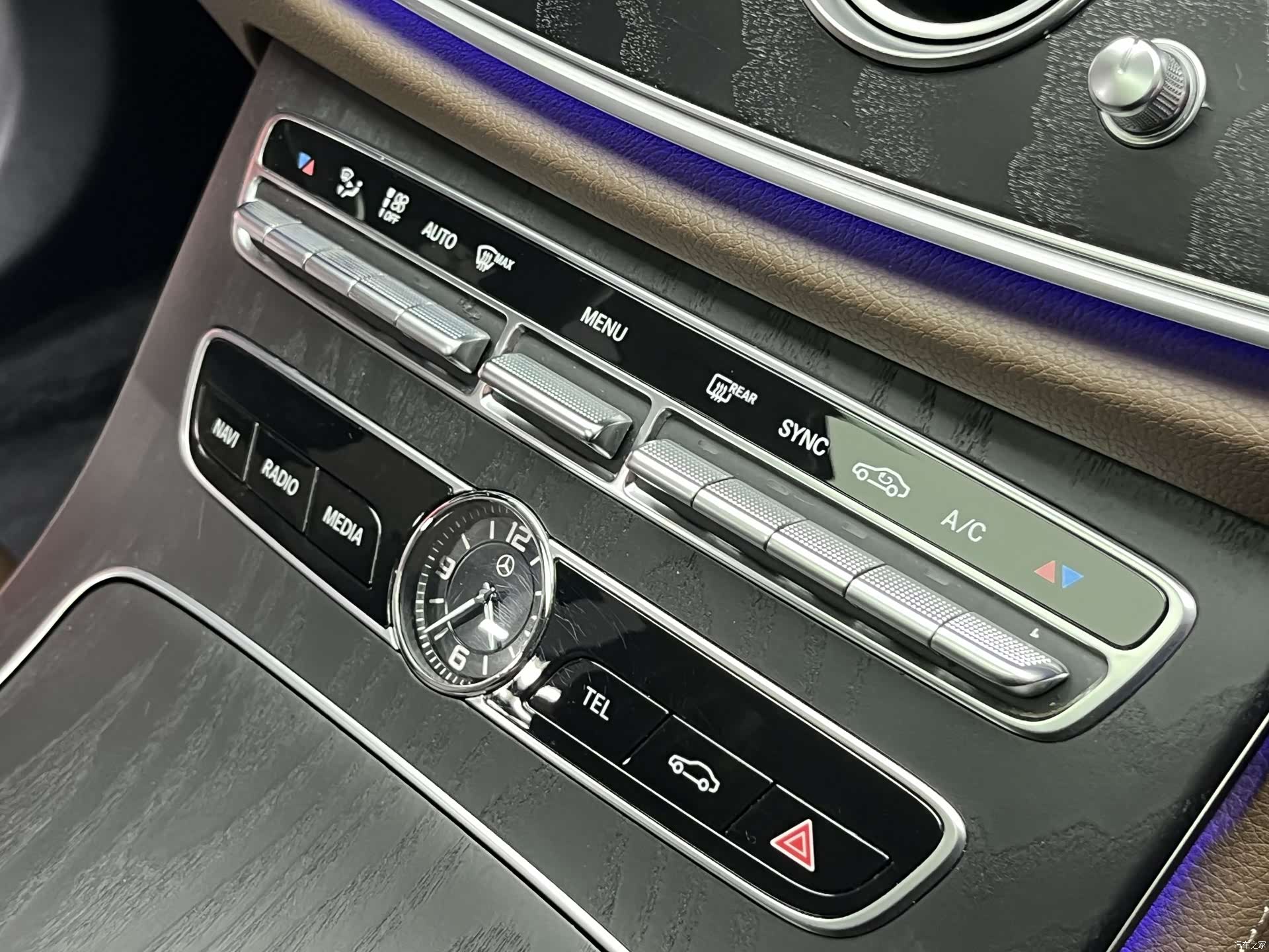 Mercedes-Benz E-Class, 2019 23