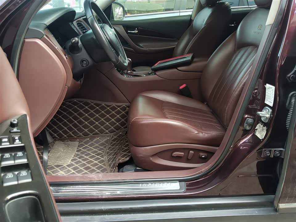 Infiniti QX50