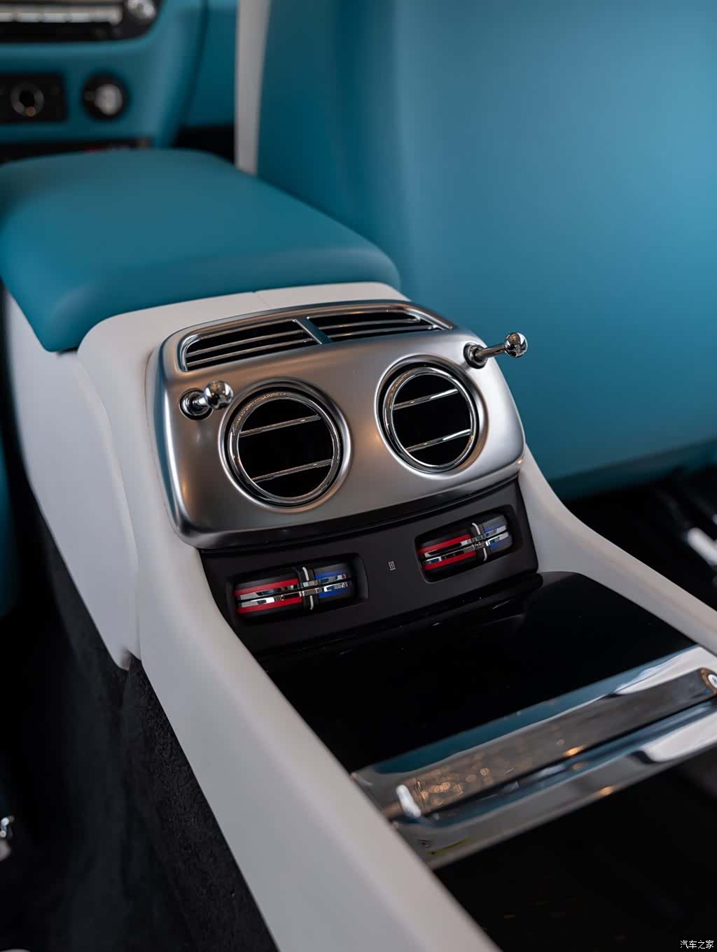 Rolls-Royce Wraith, 2020 22