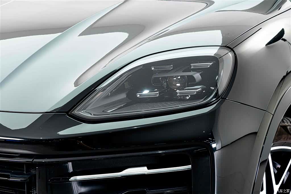 Porsche Cayenne, 2024 4