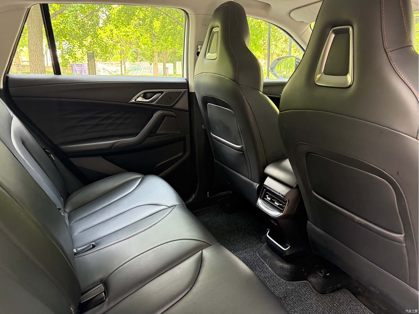 Roewe RX5, 2022 9