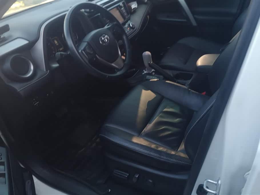 Toyota RAV4 Rongfang