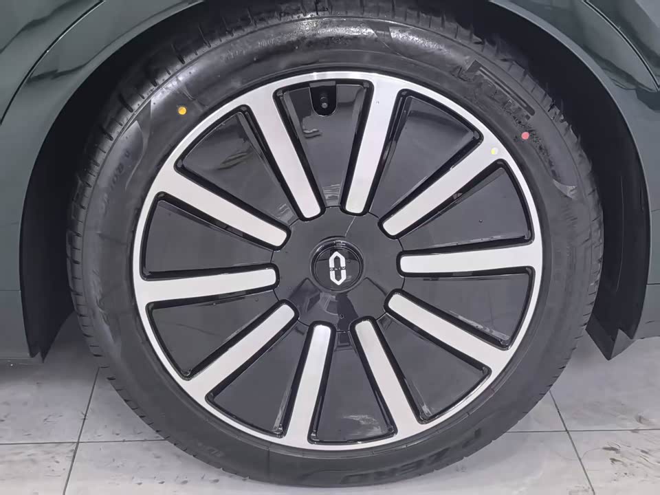 AITO Ask the world M9