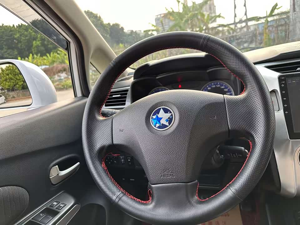 Venucia R50X