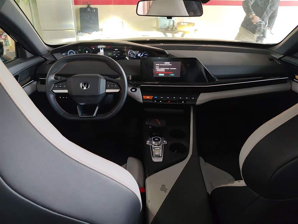 Changan UNI-V Smart iDD