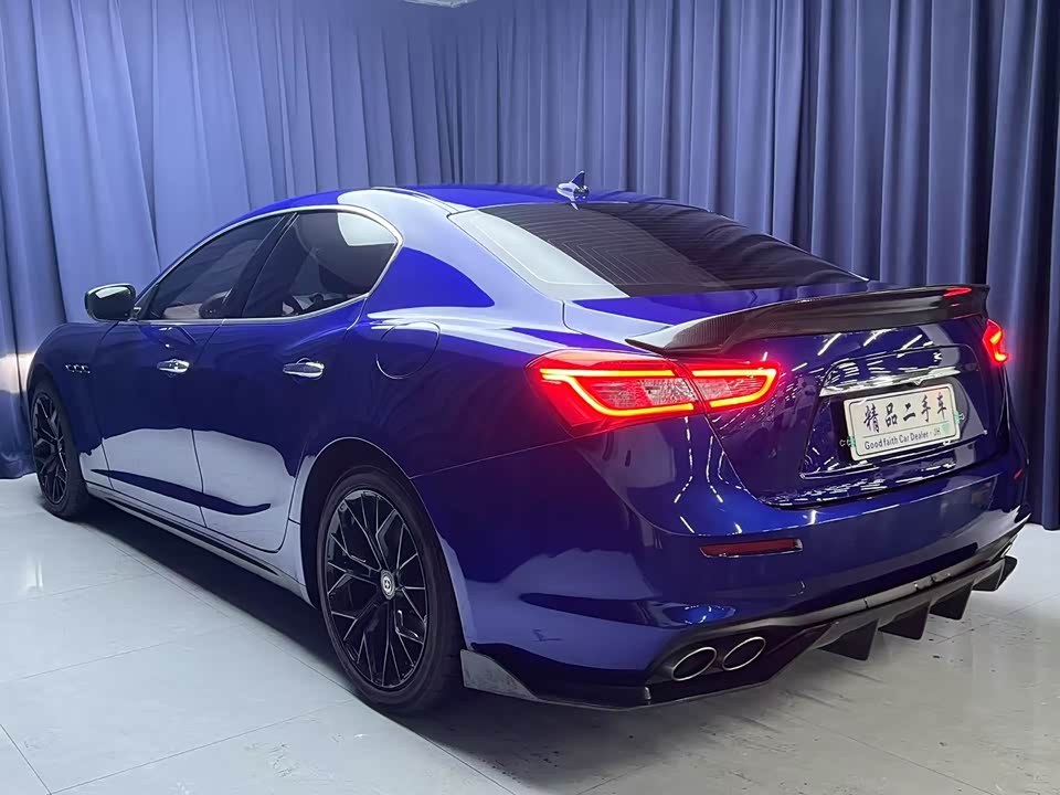 Maserati Ghibli Maserati Ghibli