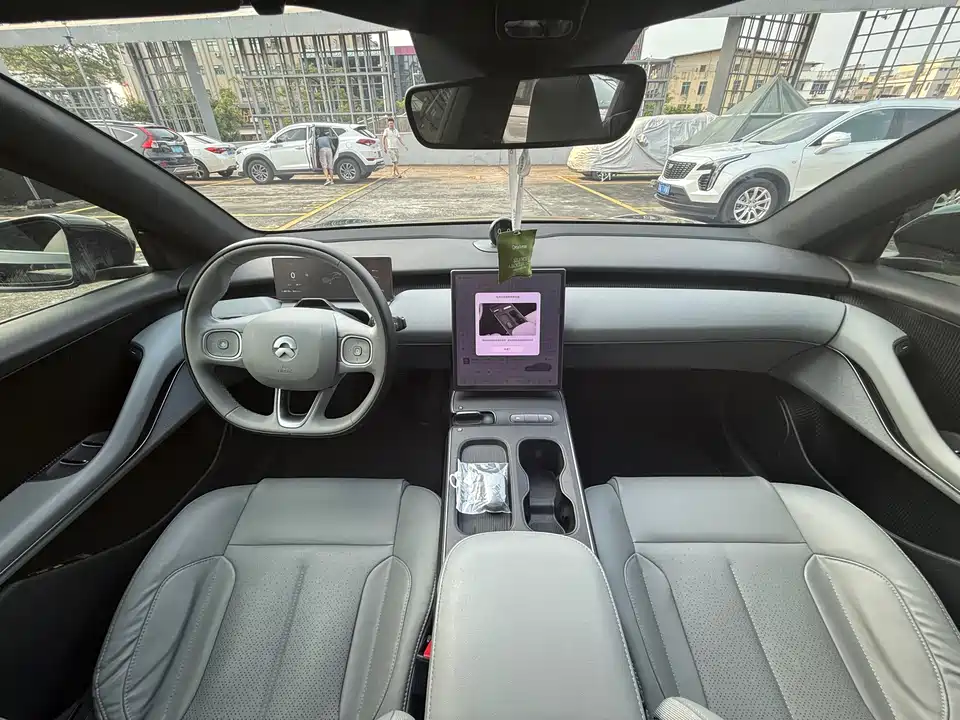 NIO ET5 NIO ET5