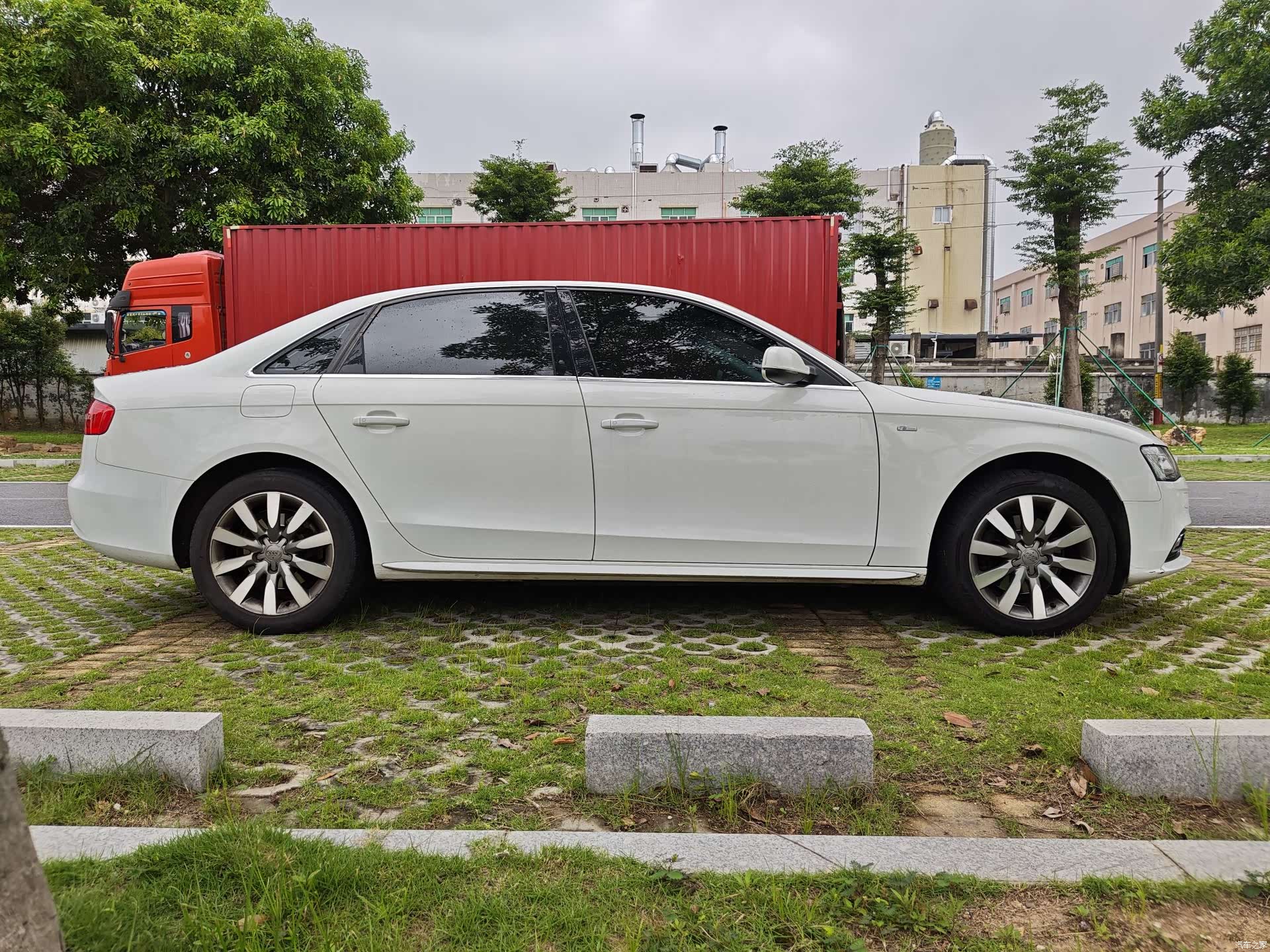 Audi A4L, 2014 все фото